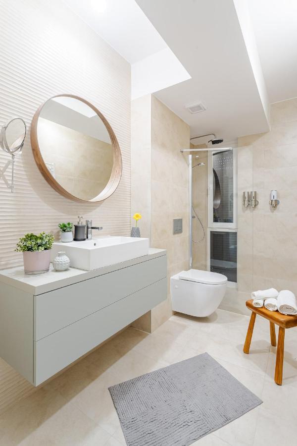 Il Lago - Sunrise - Cozy Luxurious Smart Home By The Lake Voluntari Ngoại thất bức ảnh